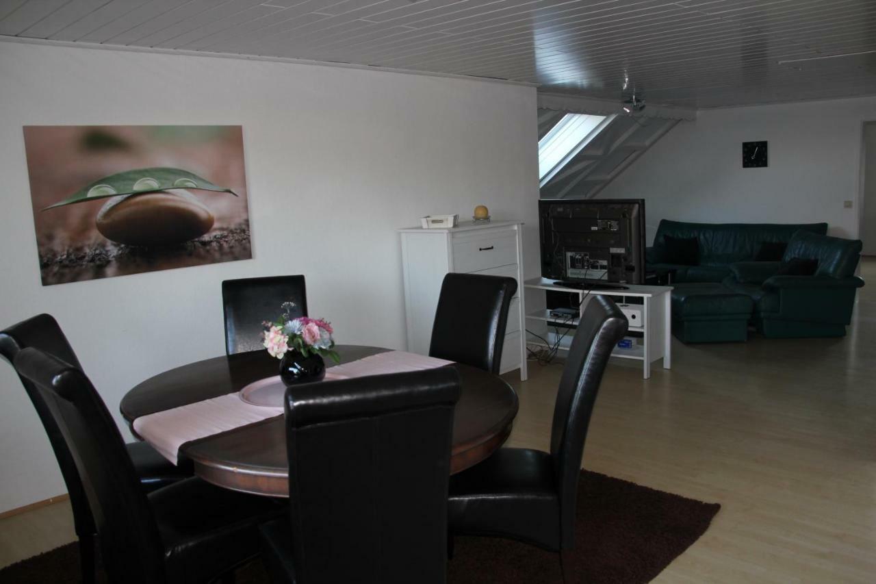 Ferienwohnung Abersfelder Mit Balkon Wildflecken Exterior photo